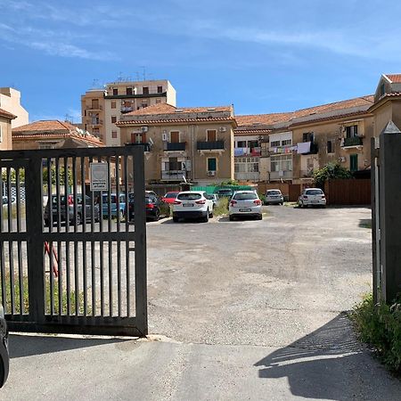 Casa Arenella Appartamento Con Parcheggio Privato Палермо Екстер'єр фото